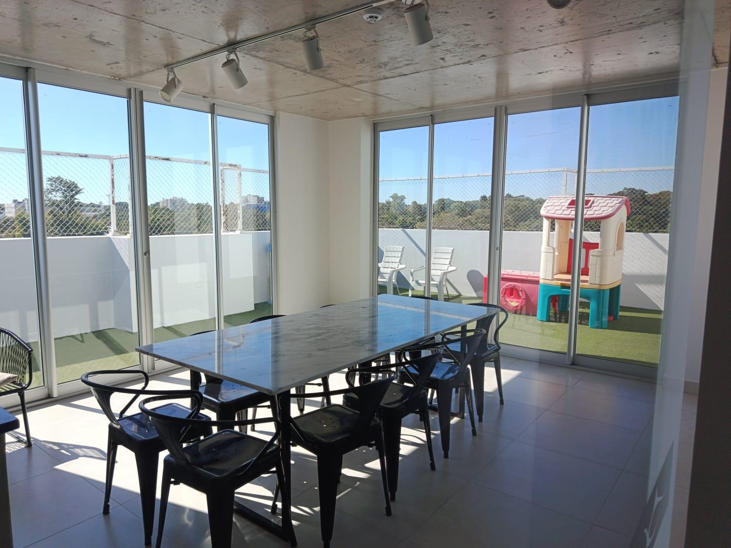 Departamento en alquiler Edificio Marlin barrio Villa Adela Luque — foto 2