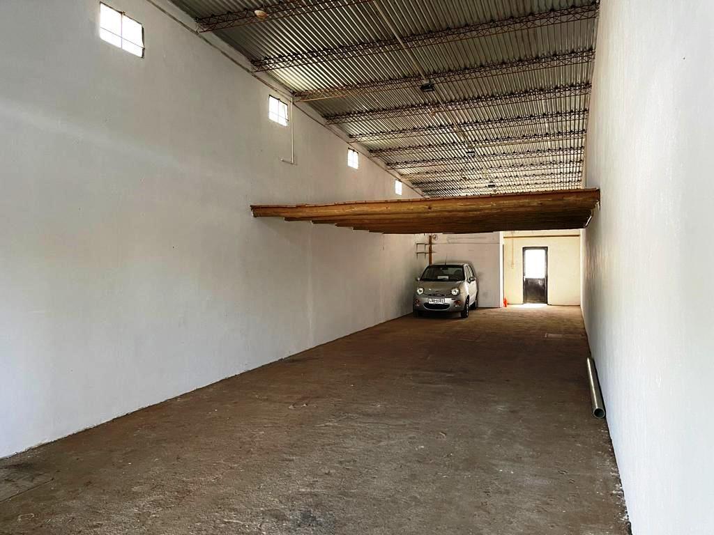 Colonia, El General - Galpón o depósito de 110 m2 · Foto 2