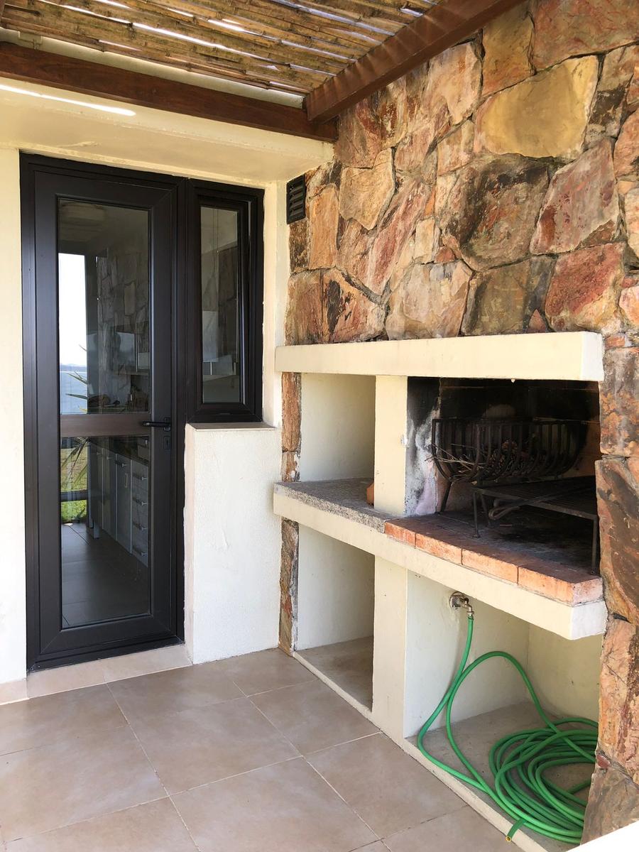 Quartier Punta Ballena, vista, pergola con parrillero, 1 dormitorio · Foto 11