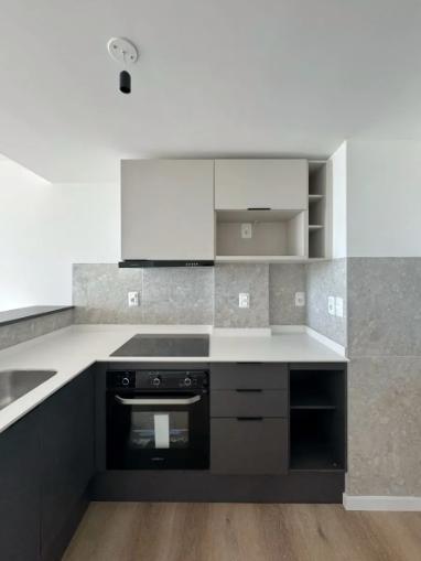 Apartamento en alquiler 1 dormitorio a estrenar ventura. Piso 14 excelente vista. Con cochera incluida. Carrasco Tower. Parque Miramar. · Foto 8