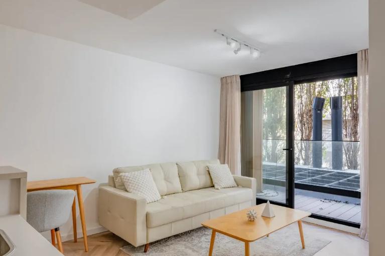 Alquiler apartamento 1 dormitorio con garaje incluido. Costanera village amenities con Piscina, gimnasio frente al mar. Ciudad de la Costa.