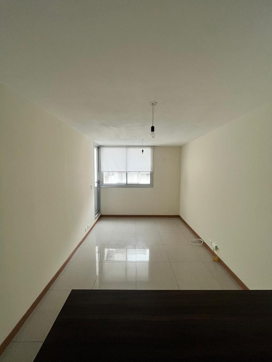 Apartamento en Alquiler en Cordón, Montevideo de 1 Dormitorio con Garaje · Foto 9