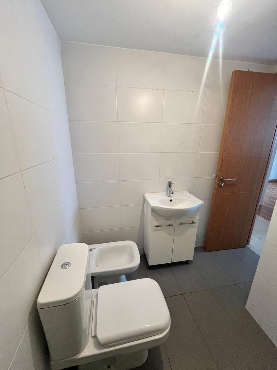 Apartamento en Alquiler en Cordón, Montevideo de 1 Dormitorio con Garaje · Foto 11