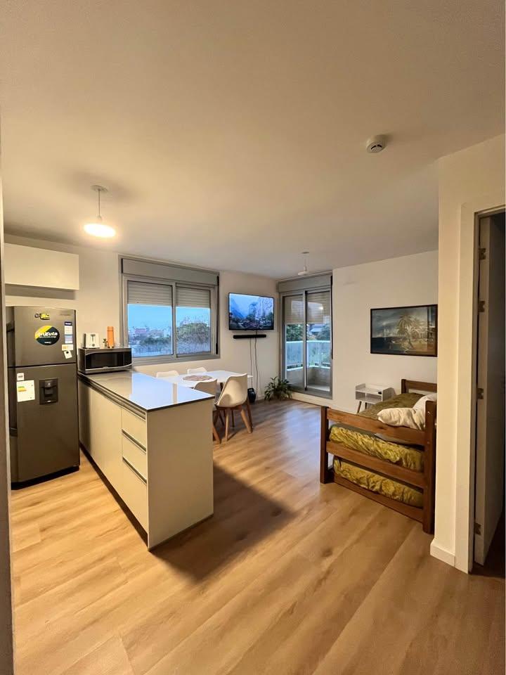 Apartamento en alquiler 1 dormitorio, amoblado | a metros de montevideo shopping pocitos · Foto 4