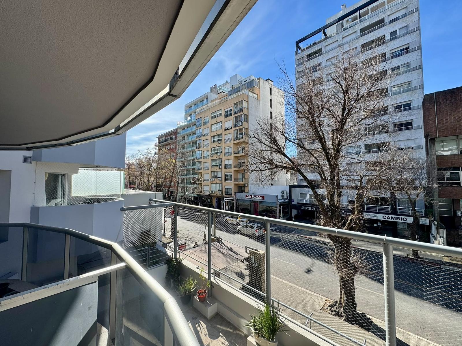 Alquiler de Apartamento de 2 dormitorios en Punta Carretas · Foto 1