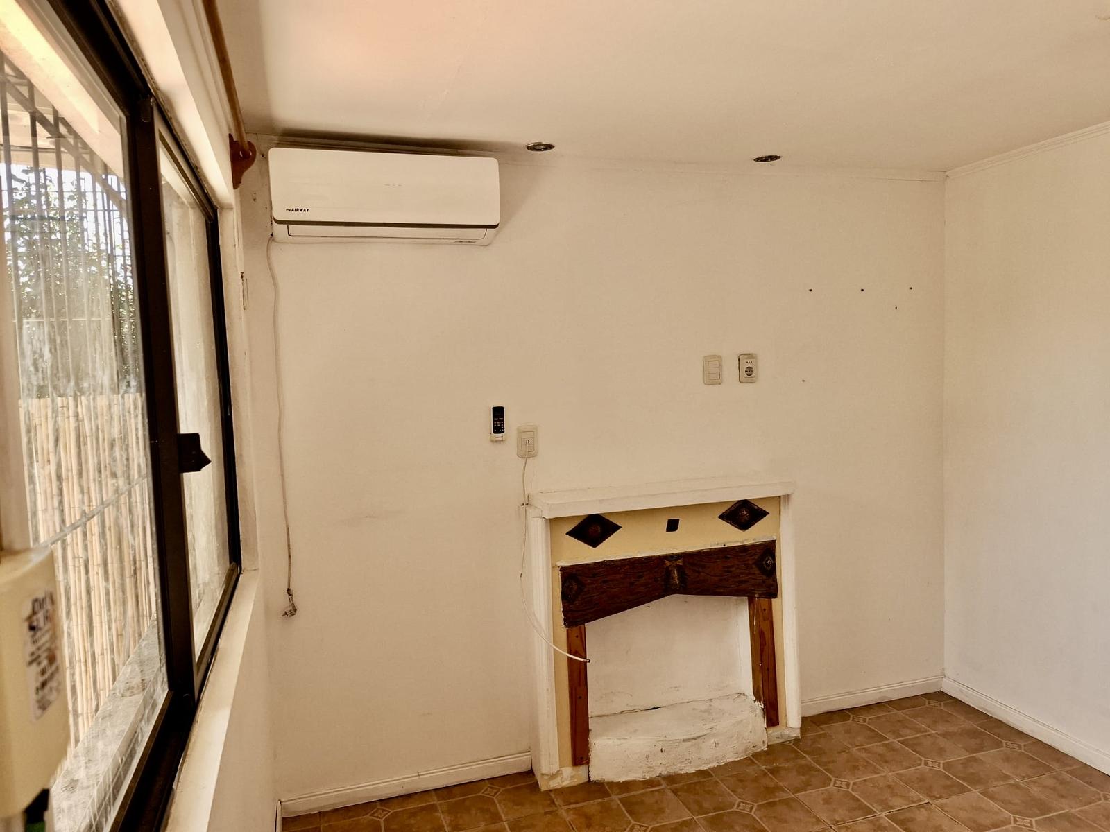 Casa en alquiler de 2 dormitorios y galpón sobre Avenida en Colonia · Foto 3