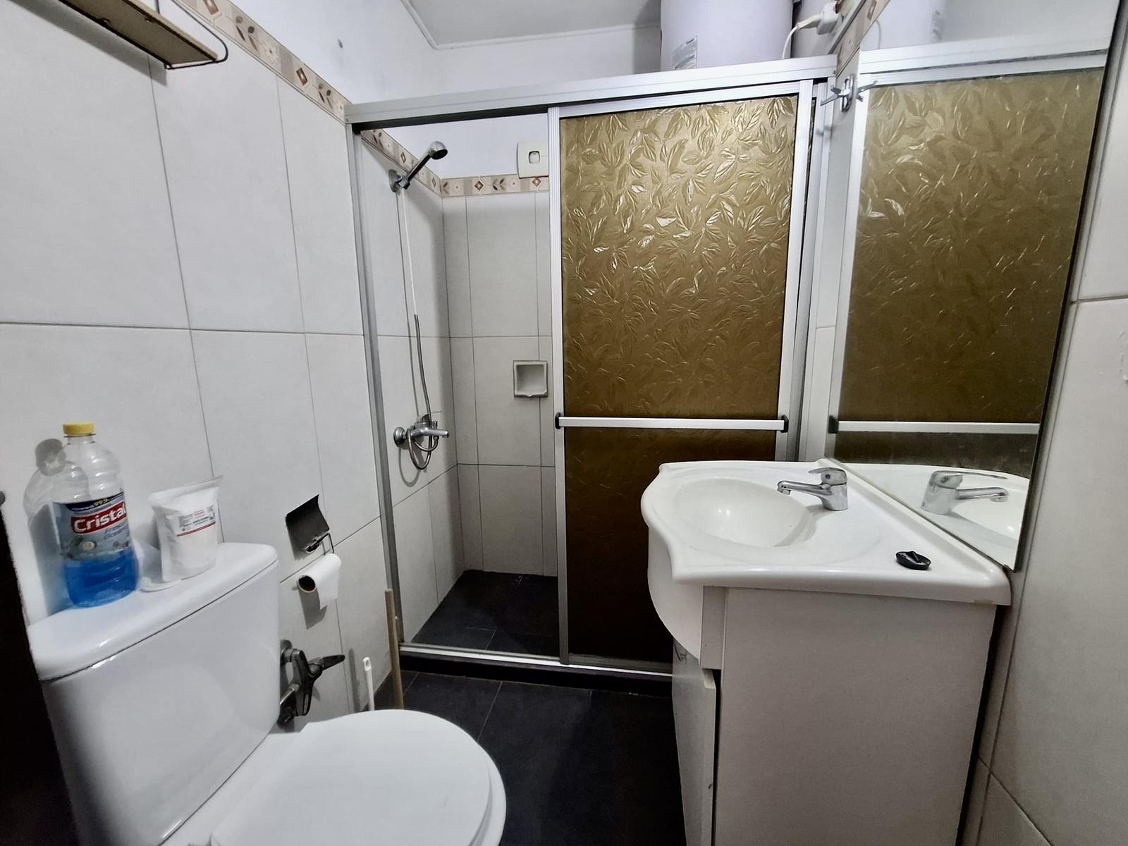 Casa en alquiler de 2 dormitorios y galpón sobre Avenida en Colonia · Foto 7