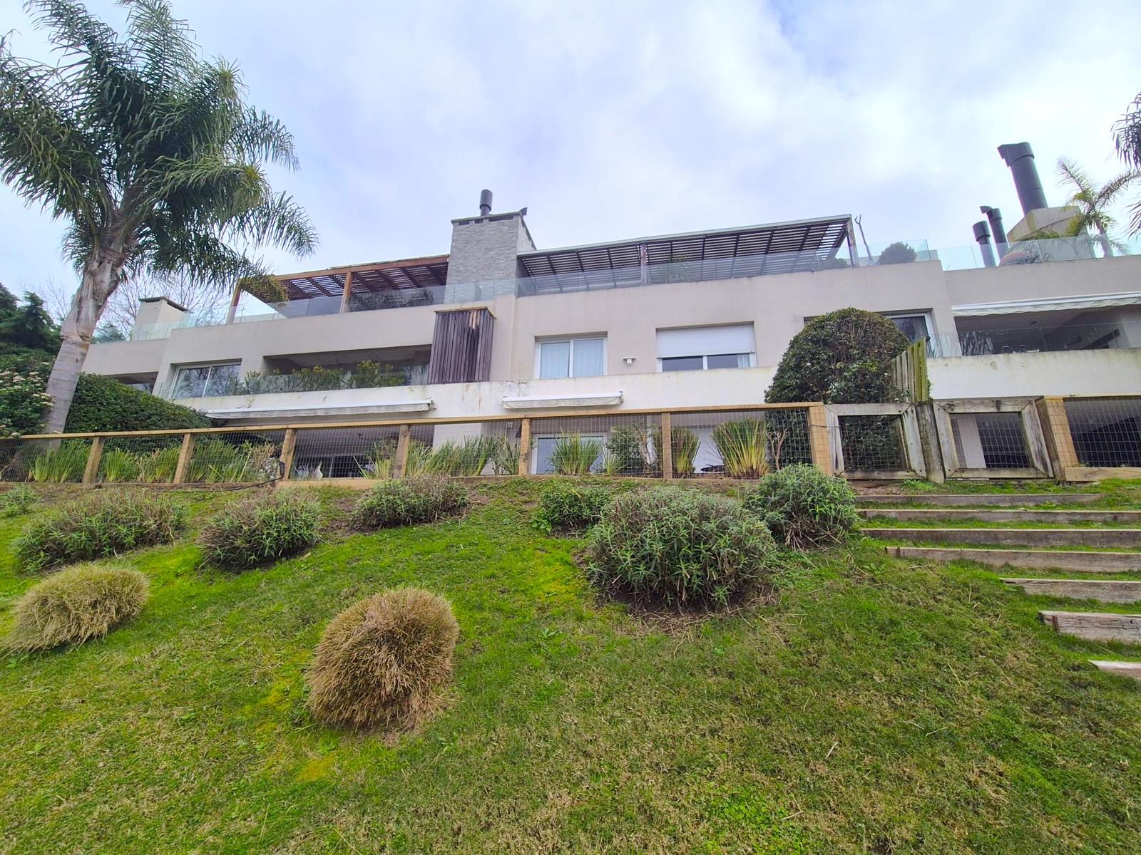 Apartamento Venta 3 Dormitorios Calefacción Estufa Leña Parrillero Barbacoa Piscina Lago La Caleta - foto 1