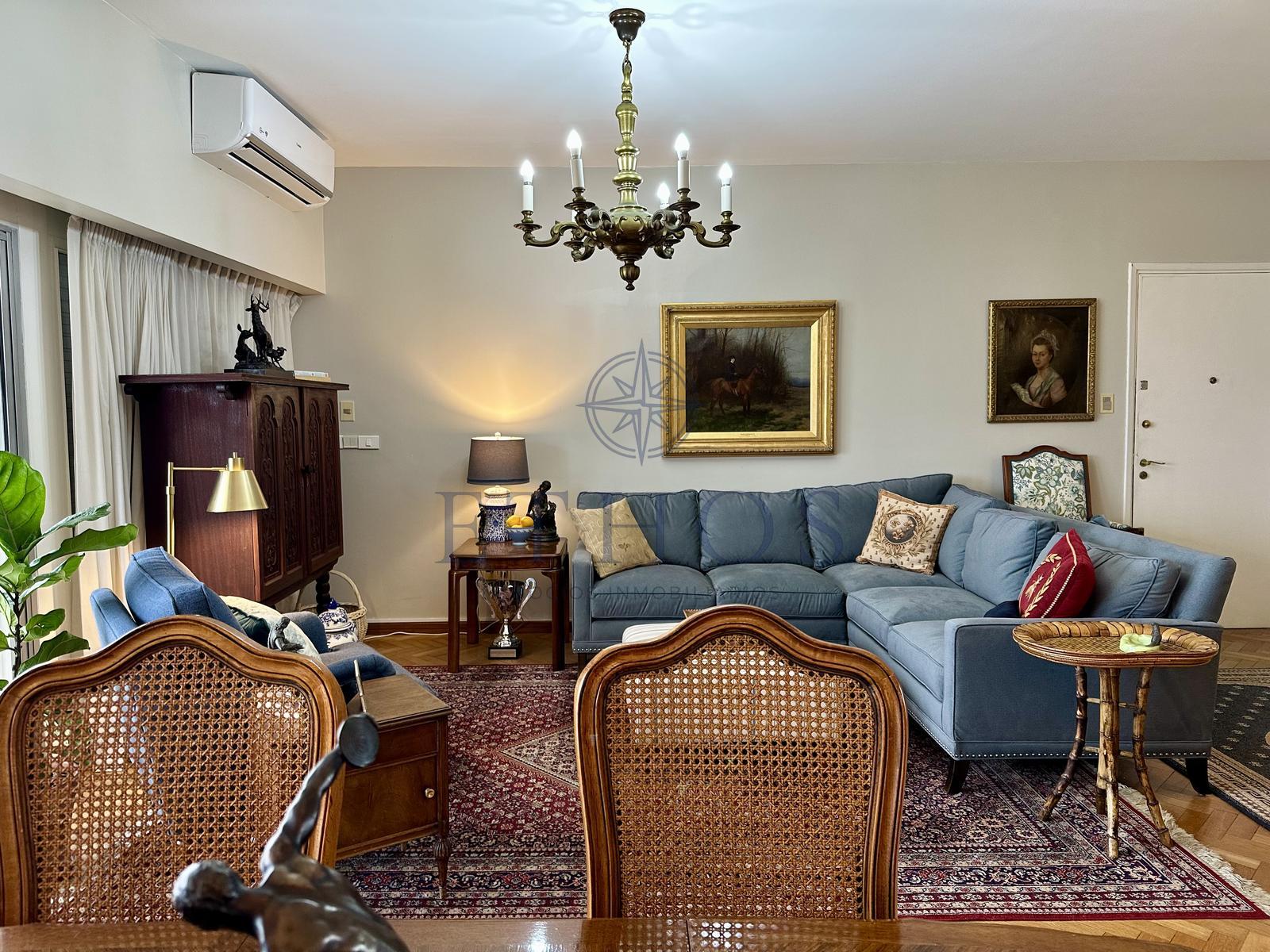 Alquiler Apartamento Pocitos, 2 dorm y servicio, garaje
