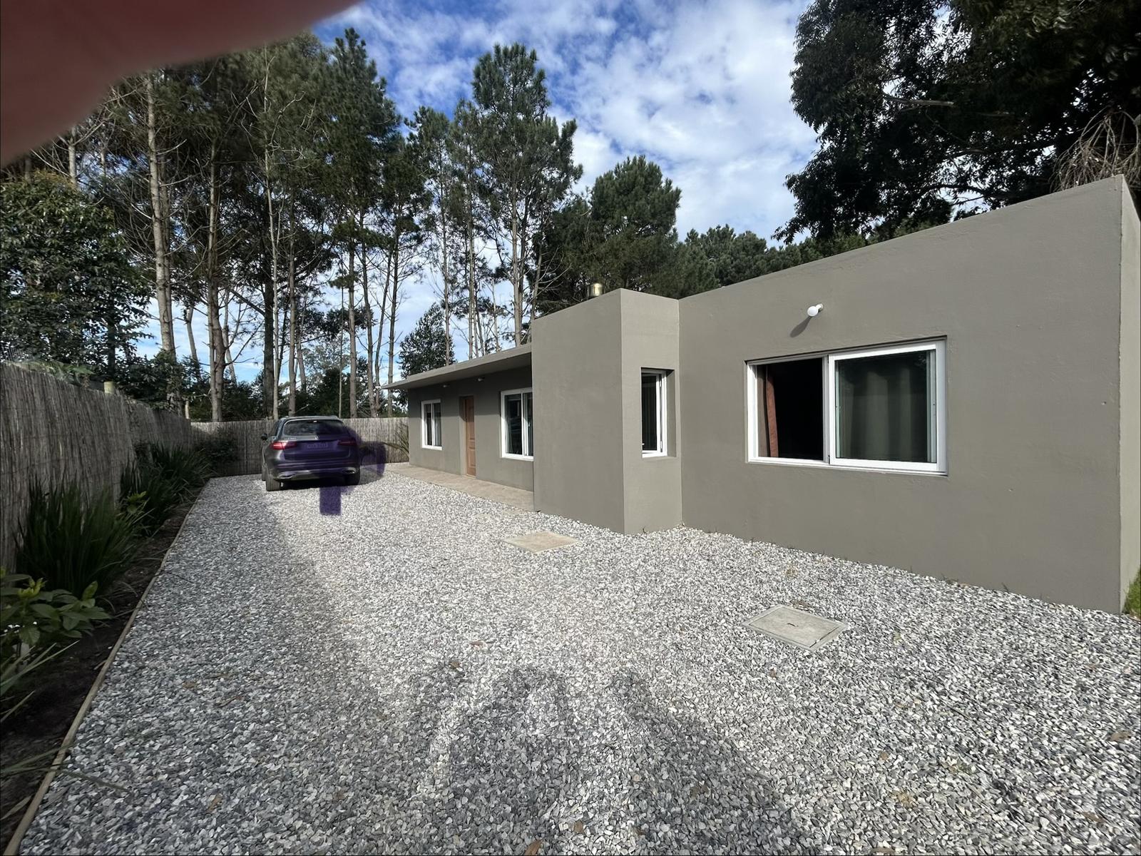 Casa - Punta del Este 3 dormitorios, 2 baños y piscina - foto 2
