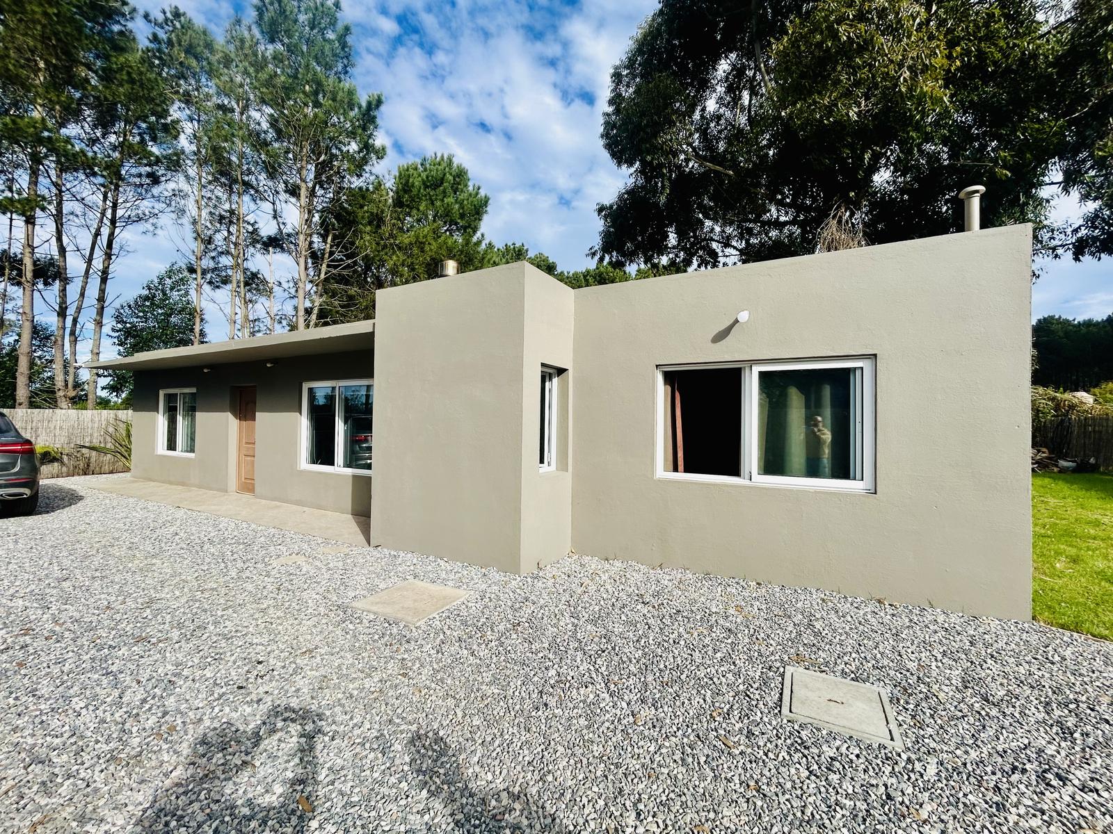 Casa - Punta del Este 3 dormitorios, 2 baños y piscina - foto 3