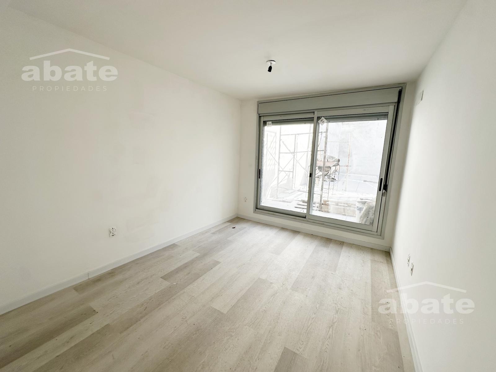Alquiler apartamento 1 dormitorio con patio a estrenar · Foto 9
