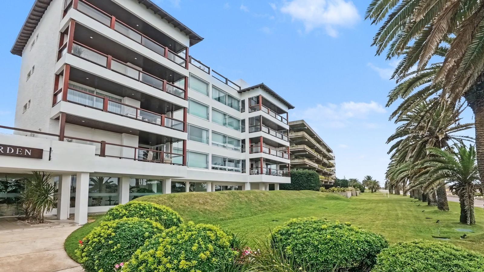 Departamento - Playa Brava