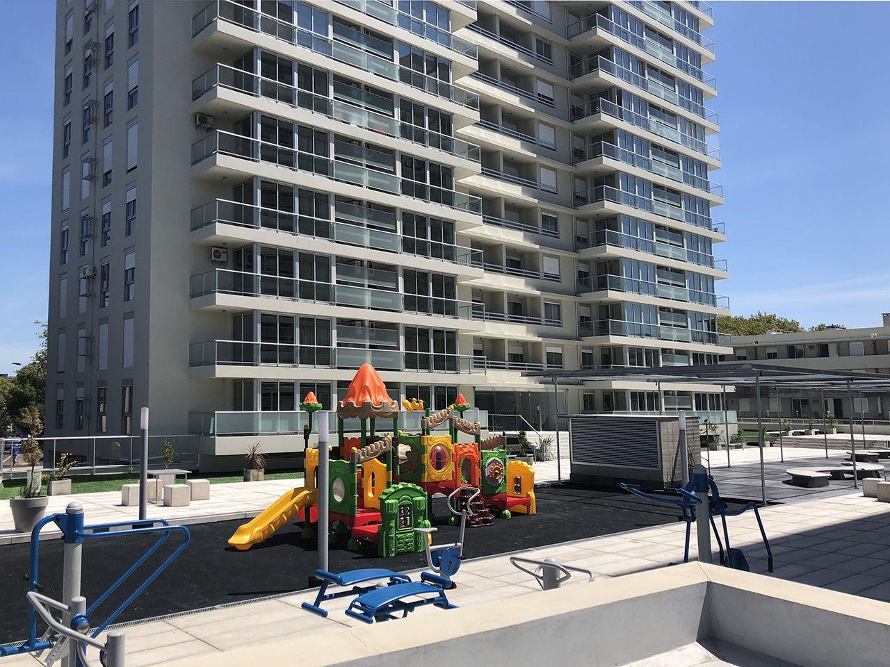 ¡Alquiler en Estrellas del Sur! 1 Dormitorio en Piso 7 con Garaje, Aire Acondicionado y Amenities