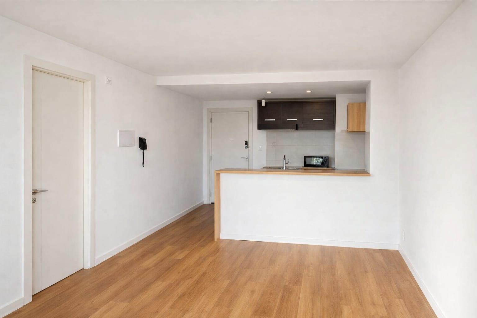 Excelente Apartamento en alquiler de 1 dormitorio, al frente con bajos gastos comúnes ,en La Blanqueada · Foto 3