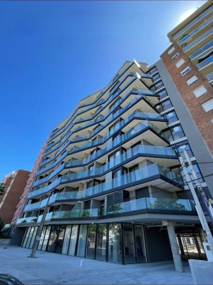 Excelente Apartamento en alquiler de 1 dormitorio, al frente con bajos gastos comúnes ,en La Blanqueada · Foto 6