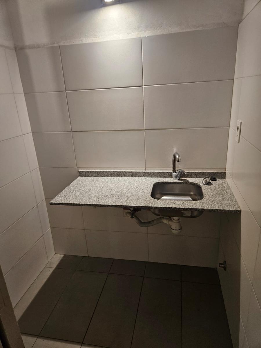 Sarandi y Bartolome Mitre, 270 m2, 6 mts de frente !! · Foto 8