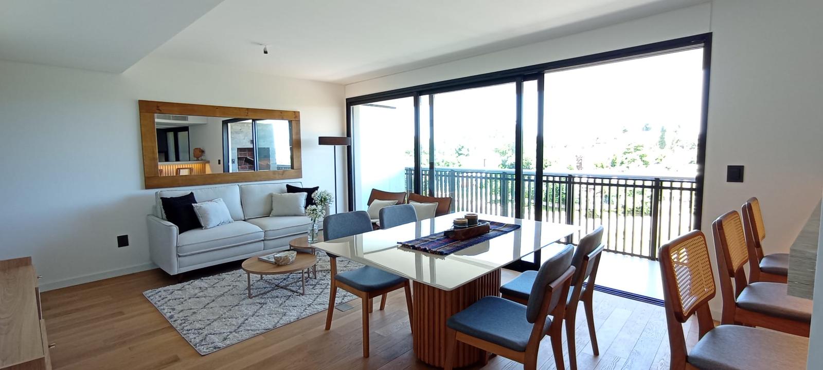 Departamento en  Proa Carrasco - Unidad 406 - Penthouse Amoblado - 101,85 m2 - 2 Dorm - 2 Baños - 1 Cochera - 1 Baulera