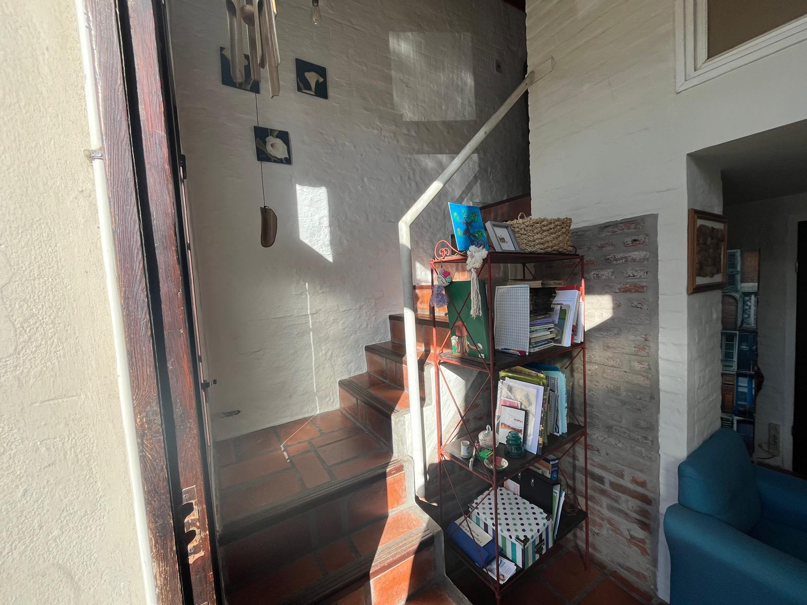 Dos propiedades en una: casa apartamento en venta en el centro de Colonia. - foto 4