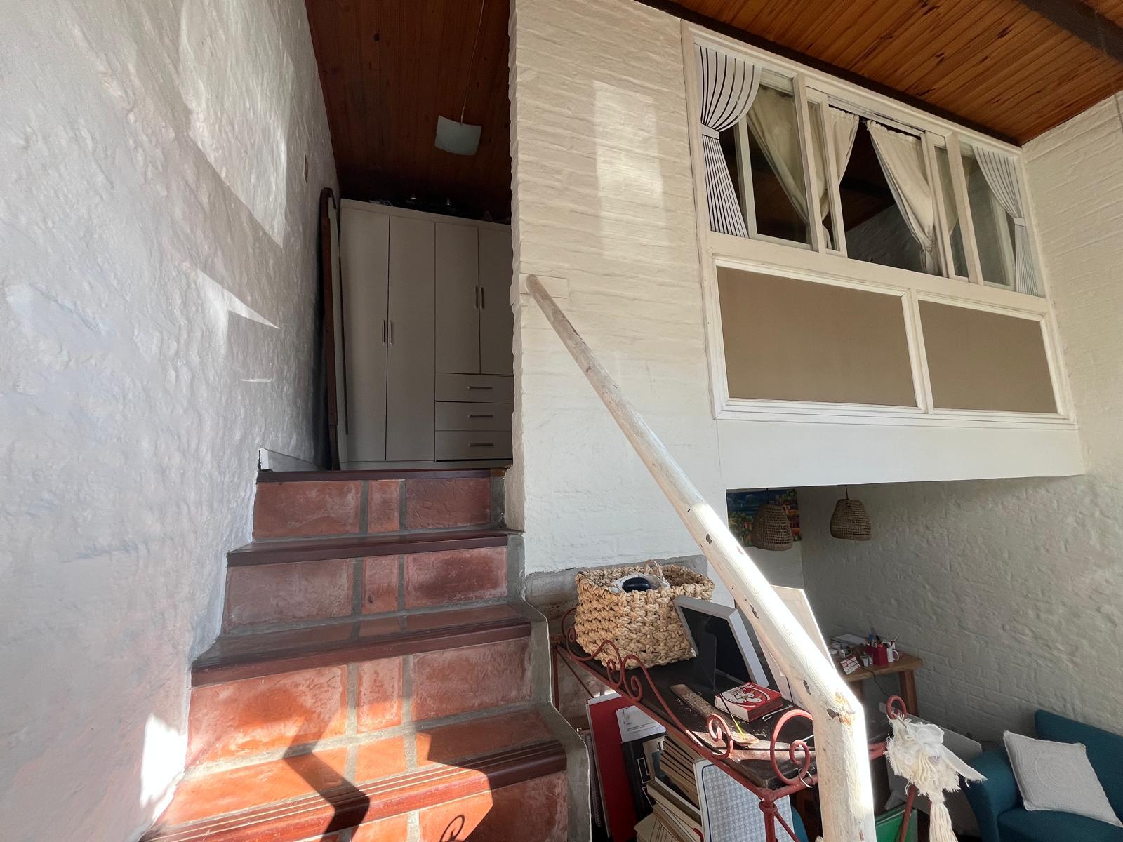 Dos propiedades en una: casa apartamento en venta en el centro de Colonia. - foto 5
