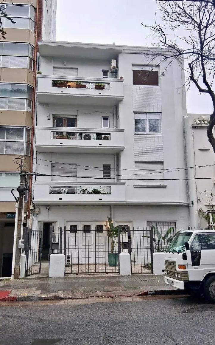 Alquiler de Apartamento de 2 dormitorios con balcón en Punta Carretas, Montevideo