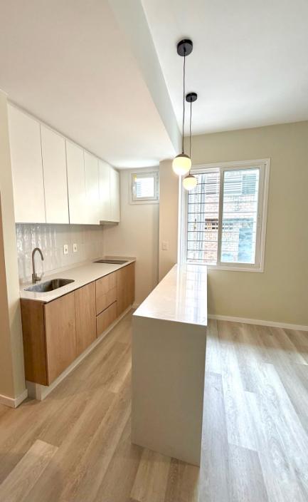 Apartamento de 1 dormitorio, planta baja, cordón, gastos comunes bajos