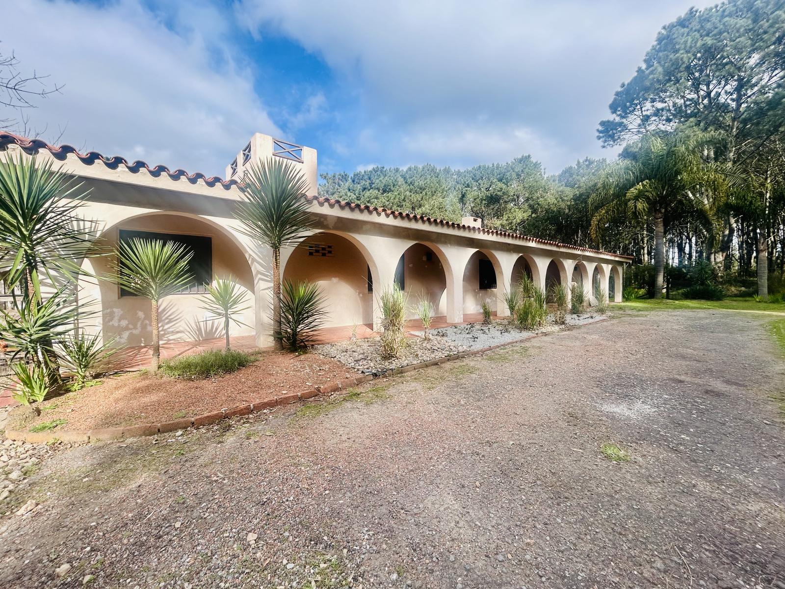 Venta casa 3 dormitorios más dependencia, piscina, y más de 5.000 m2 de terreno Punta del Este - foto 5
