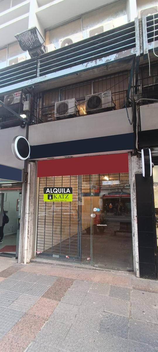local - 18 de julio y Paraguay, apto gastronomía,  115 m2 , 3 mts de frente !!