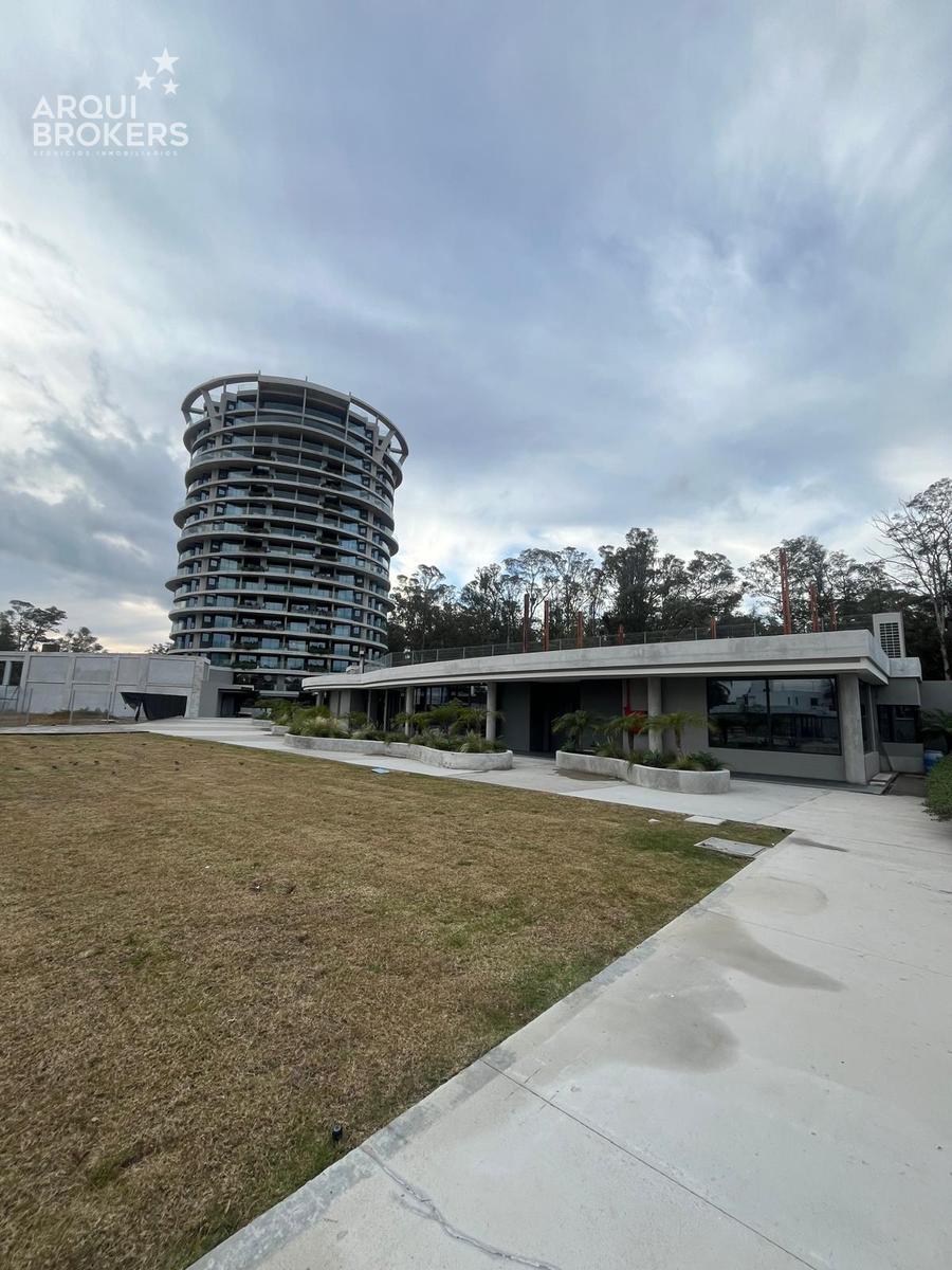 Apartamento de dos dormitorios en alquiler en Parque Roosevelt - 104