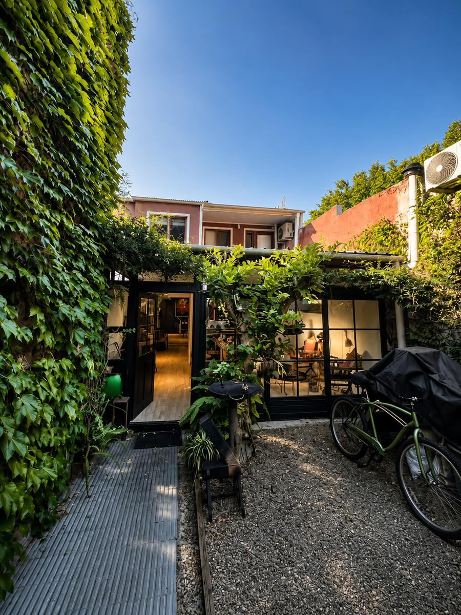 Casa Amoblada en Alquiler de 2 dormitorios en el Barrio Histórico de Colonia del Sacramento