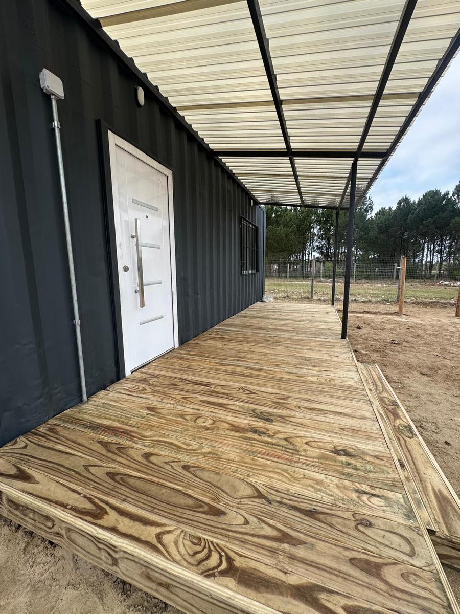 alquilo casa 1 DORMITORIO, SIN GASTOS COMUNES. ENTRADA PARA AUTO. AMPLIO TERRENO / SOLYMAR