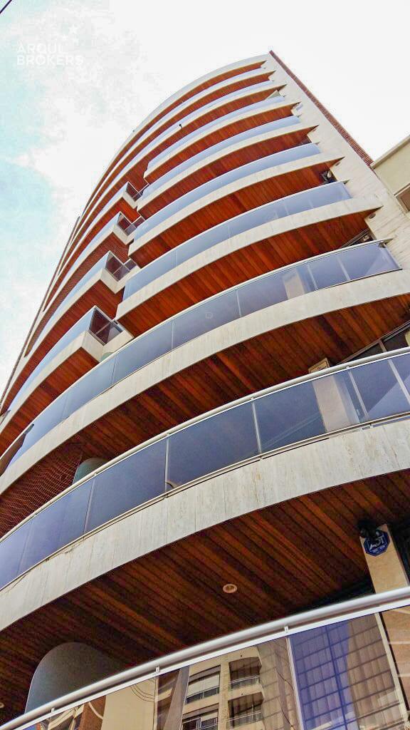 Apartamento de cuatro dormitorios en alquiler en rambla de Pocitos · Foto 12