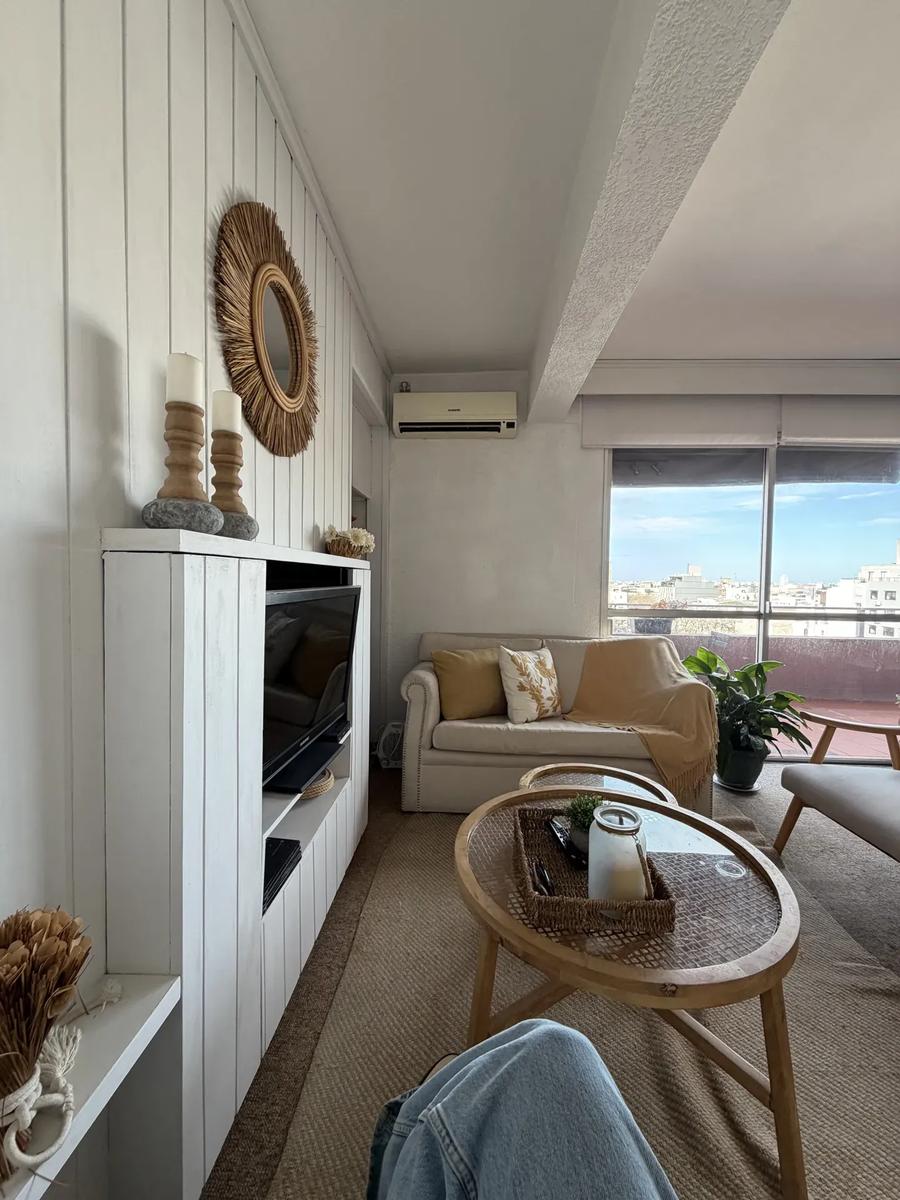 Venta De Pent House En El Centro, Muy Luminoso, Estufa A Leña, Parrillero, Garaje y Ambientes Amplios 