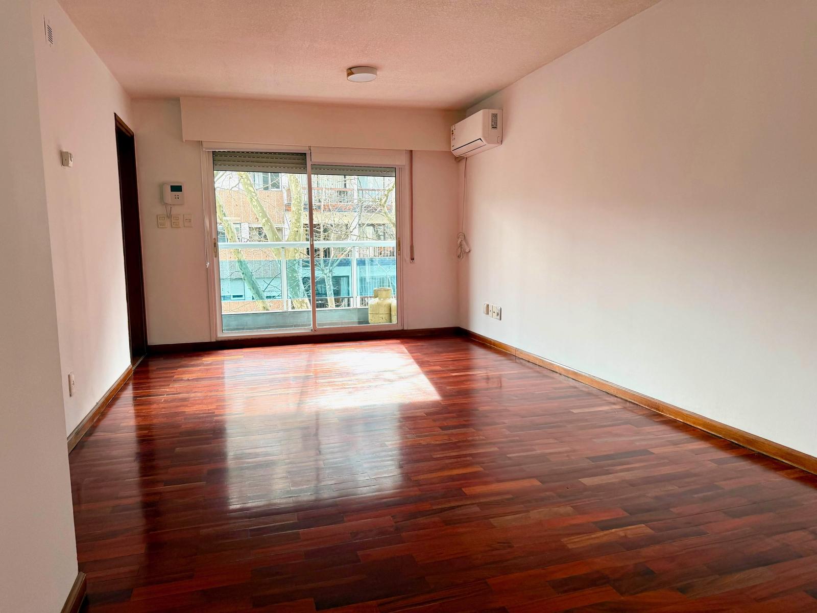 ALQUILER APARTAMENTO DOS DORMITORIOS POCITOS GARAGE