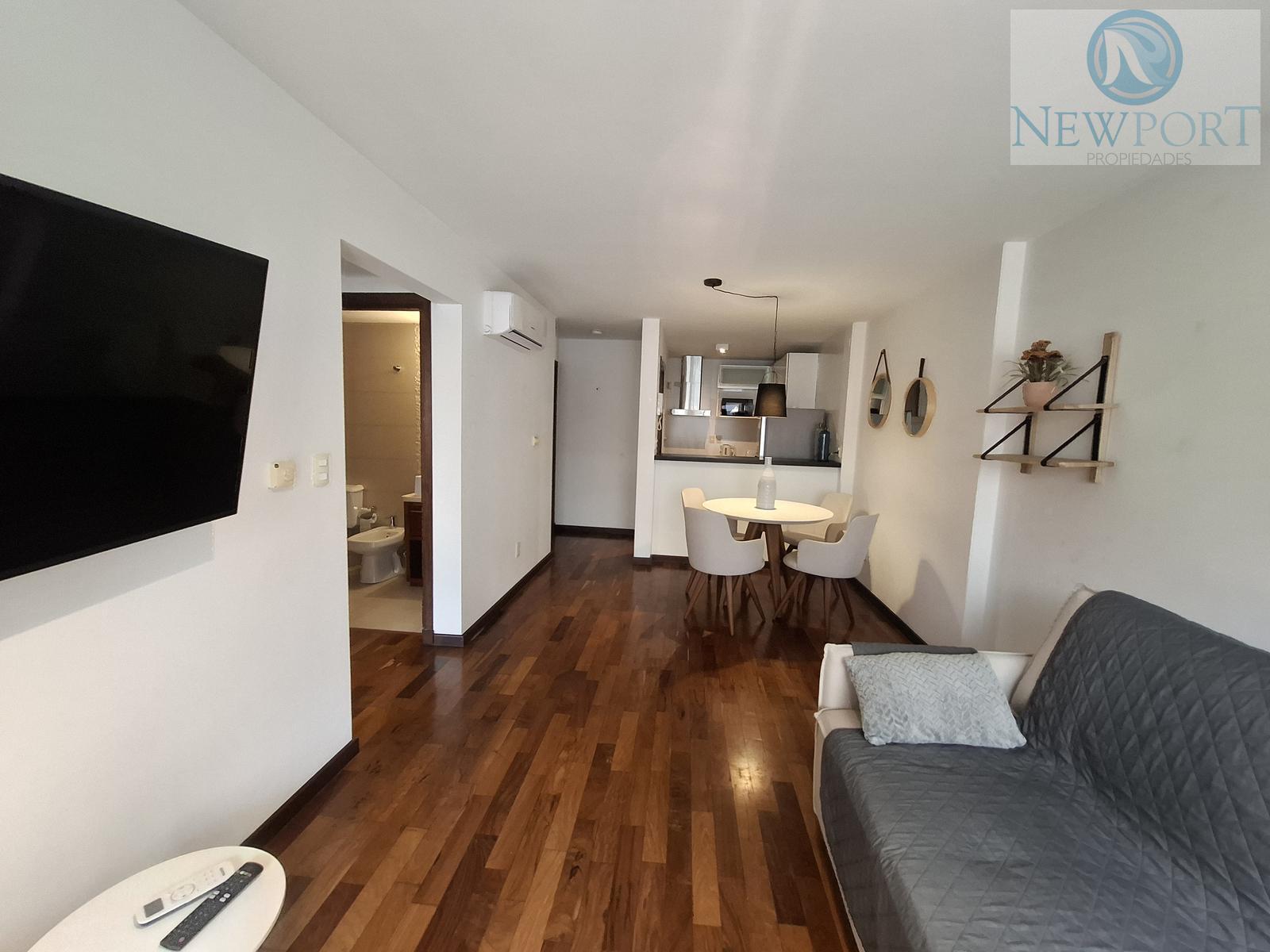 ALQUILER Apartamento en Punta Carretas, amueblado, 1 dorm, 1 baño, garage.