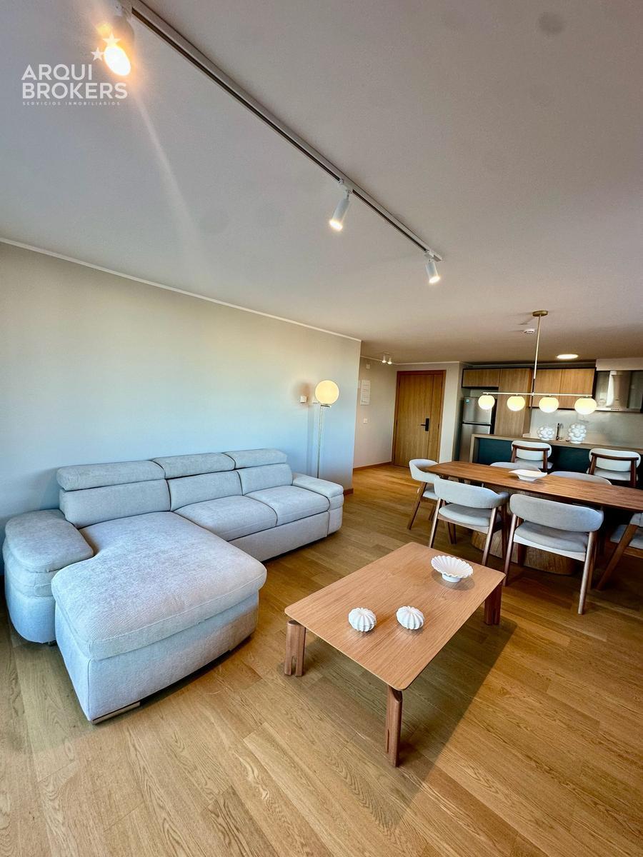 Apartamento penthouse de un dormitorio en alquiler con muebles en Punta Carretas - 703