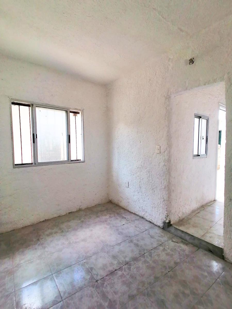 Alquiler apartamento   de un (1) dormitorio con patio- Piedras Blancas- Bajos gastos comunes