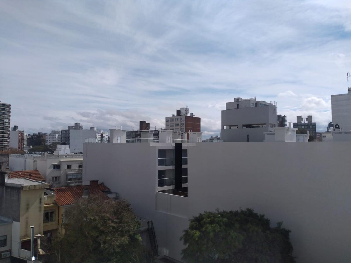 26 de marzo y Buxareo , 30 m2, nuevo, gimnasio, lavadero !!