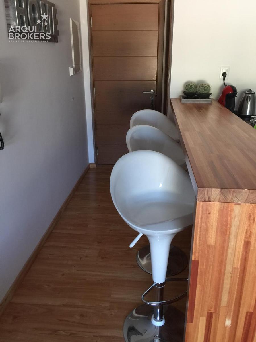Apartamento monoambiente alquiler equipado y box cerrado de 3m2 en Punta Carretas · Foto 11