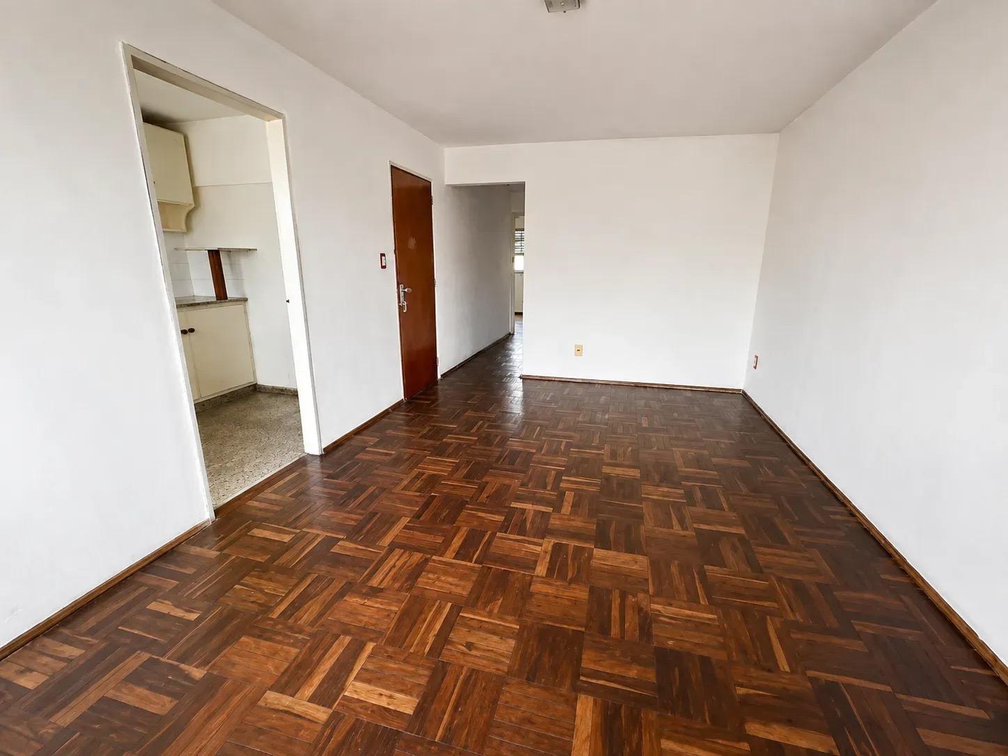 Alquiler de Apartamento de 2 dormitorios en el Centro, Montevideo · Foto 1