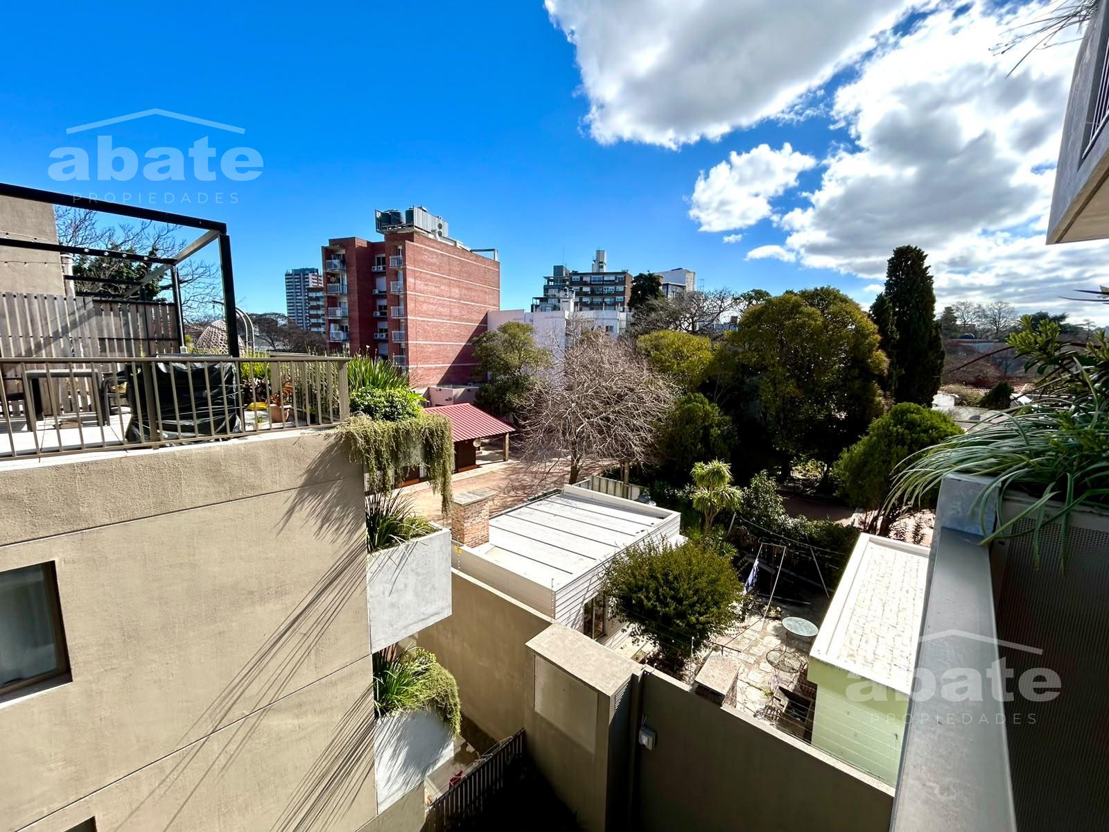 Alquiler Apartamento de 1 dormitorio con garaje , en La Blanqueada próximo al Hospital de Clínicas