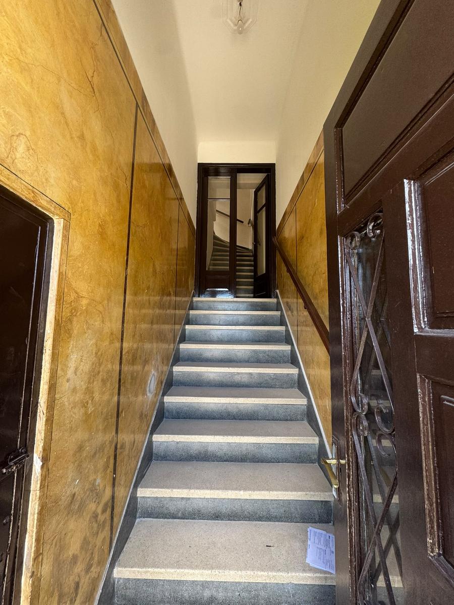 Alquiler Casa de altos 2 dormitorios con balcón a Gral. Flores en Cerrito · Foto 2