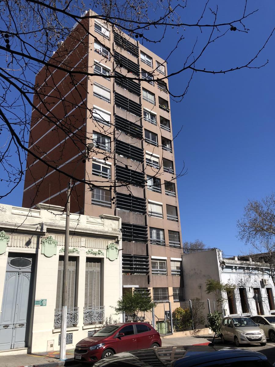 Apartamento en alquiler de 2 dormitorios en barrio Palermo, Montevideo 