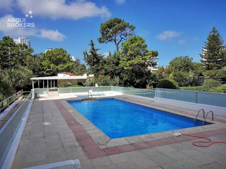 Apartamento de 2 dormitorios con garaje en Punta del Este – Aidy Grill - foto 1