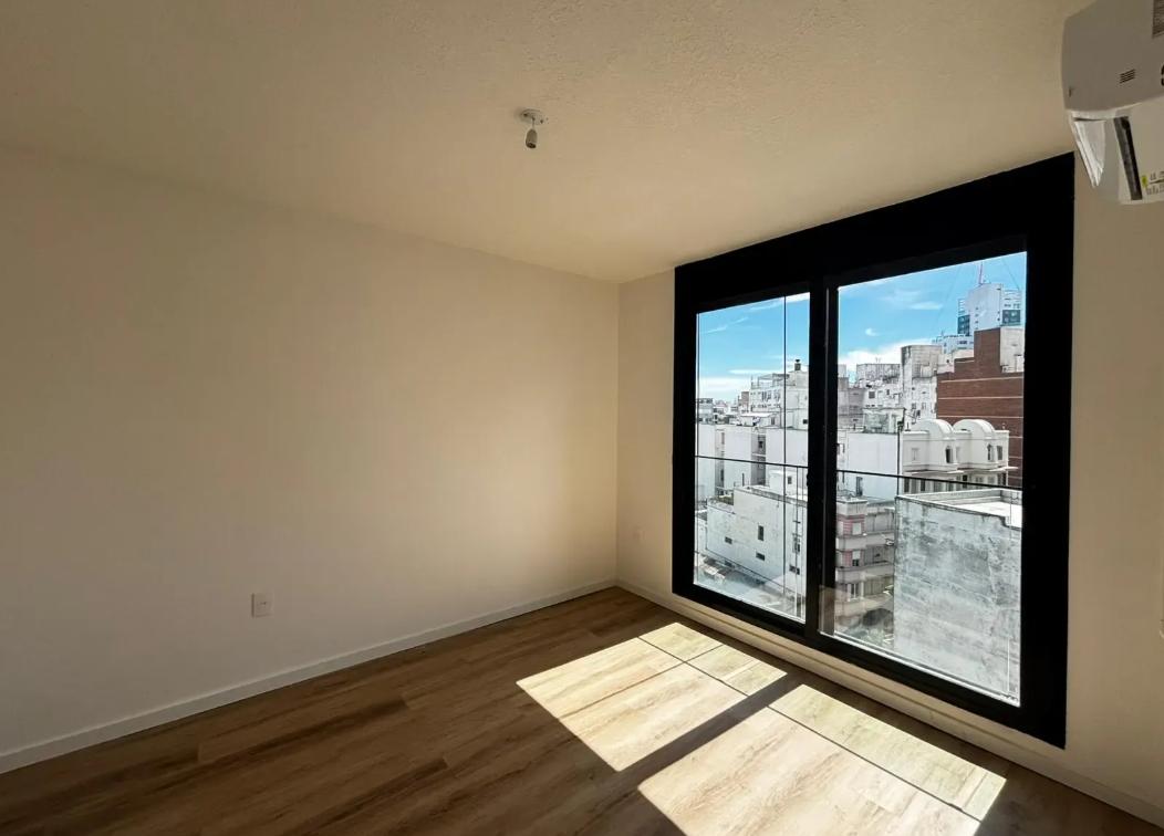 Apartamento de 1 dormitorio con balcón y garaje en Cordón · Foto 3