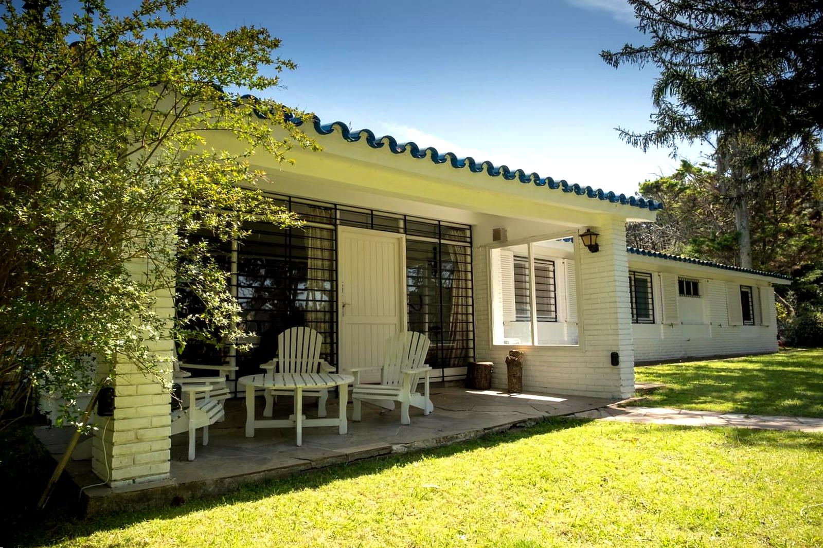 Alquiler Anual Casa 5 Dormitorios, Lugano, Punta del Este A minutos de la playa