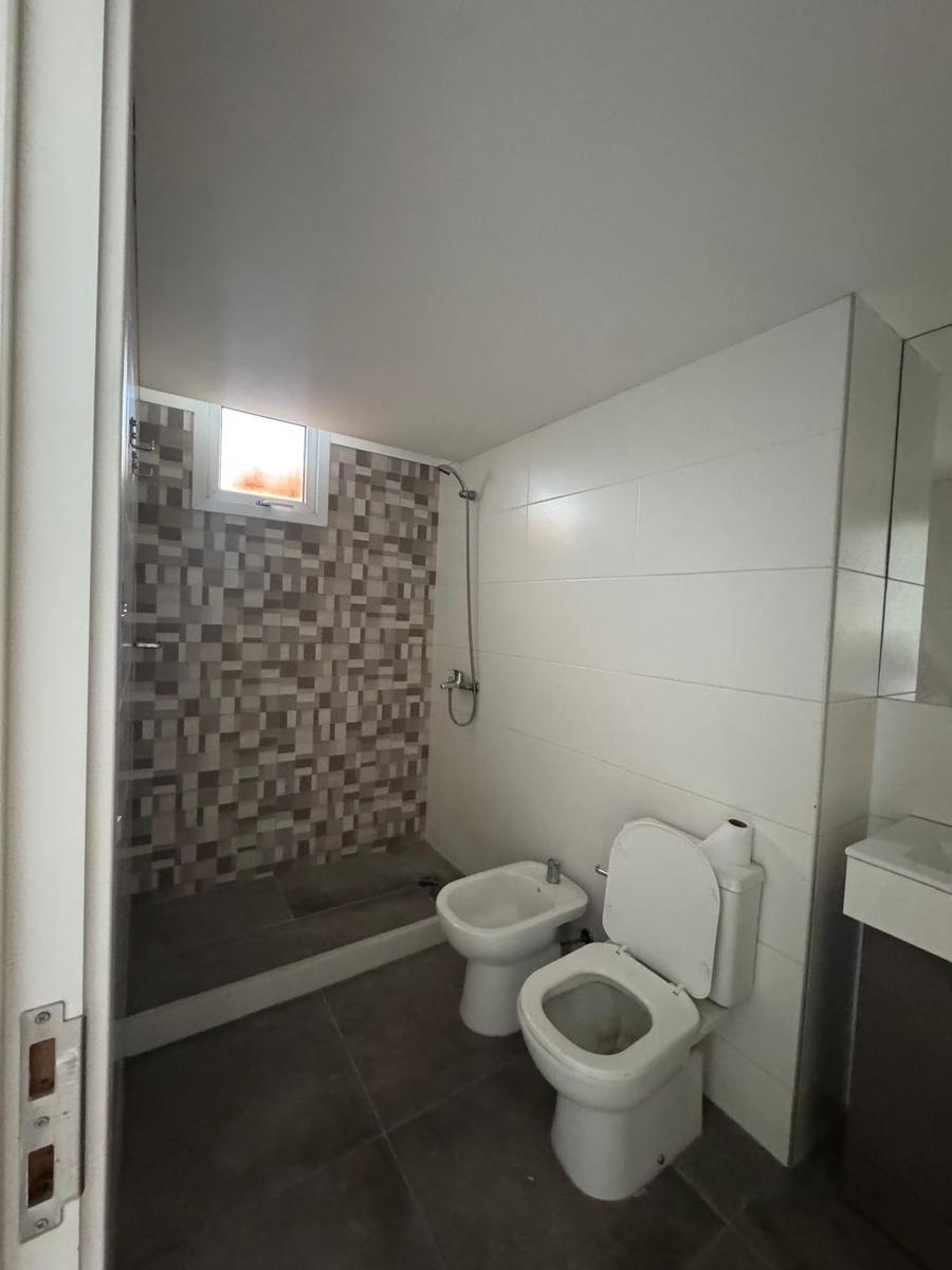 Apartamento de apartamento de 1 dormitorio | con patio y excelente zona. Aguada. · Foto 7