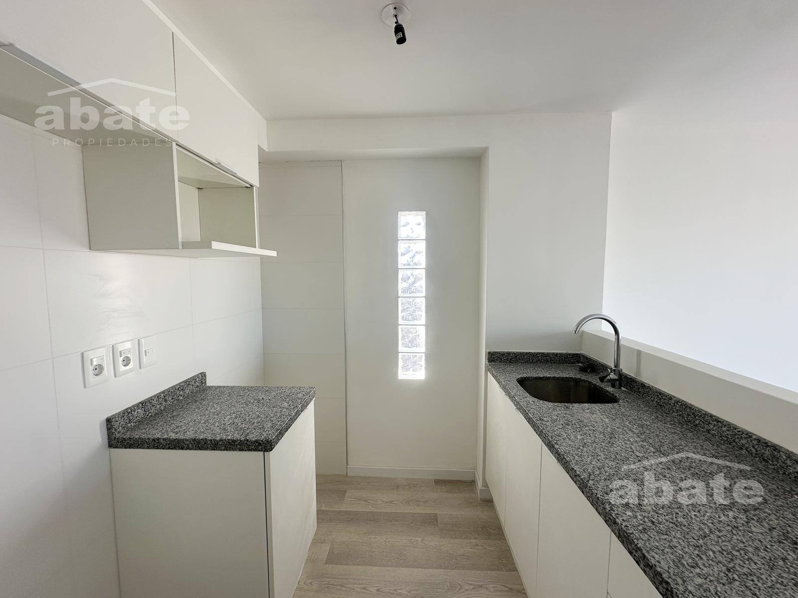 Alquiler apartamento 1 dormitorio con patio , opción de garaje en Cordón · Foto 6
