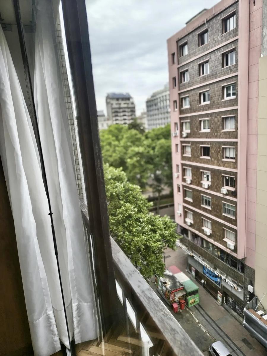 Alquiler de Apartamento Amoblado de 2 dormitorios en el Centro, Montevideo · Foto 9