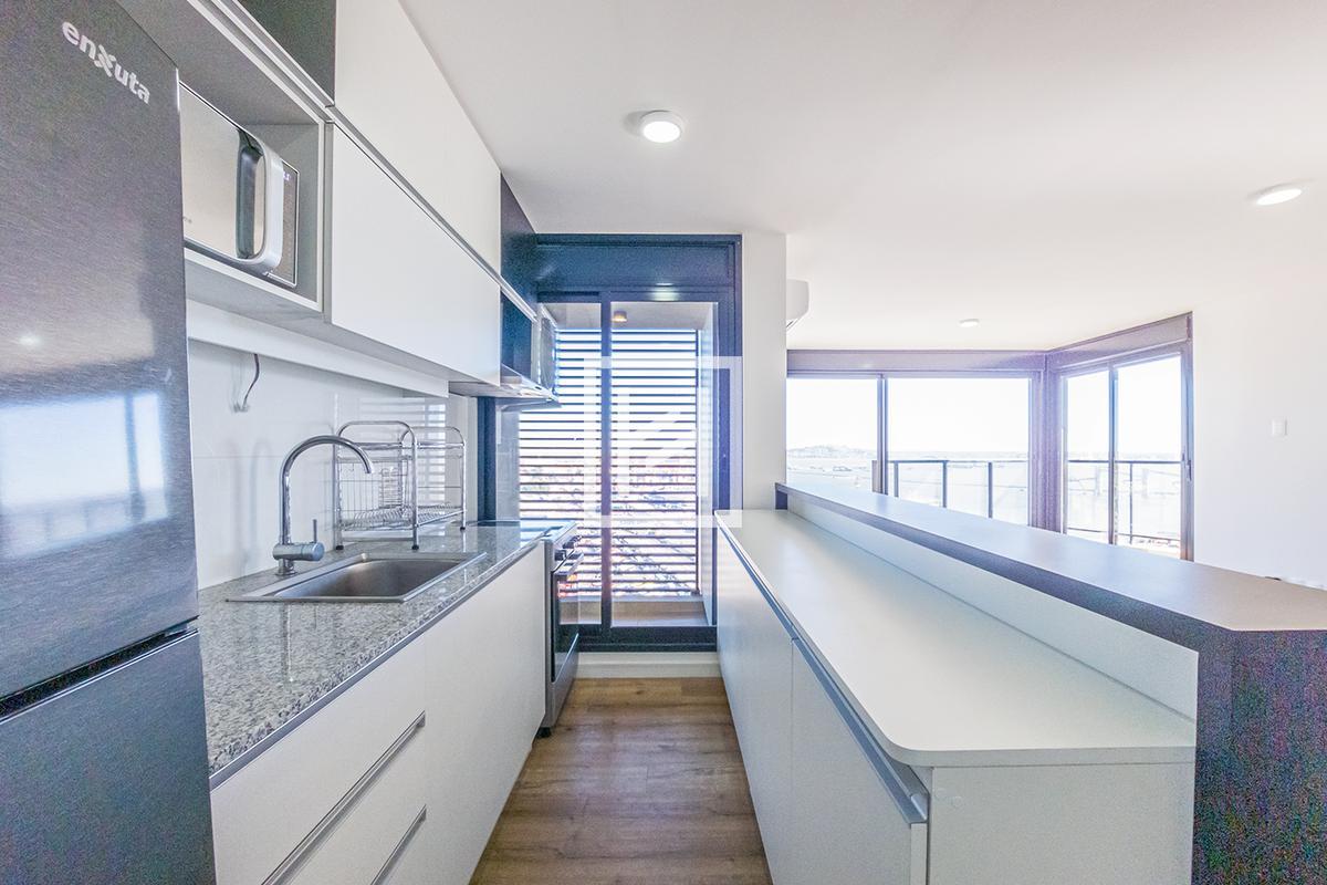 Nostrum Bay (2101) - Alquiler Apartamento 2 Dormitorios en el Centro | Piso Alto 21 | Con Cochera · Photo 6